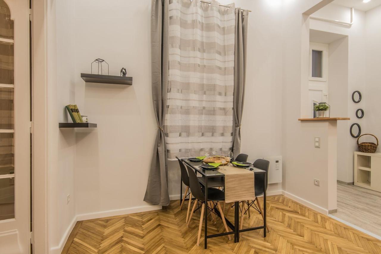 Semmihome Budapest Semmelweis Street מראה חיצוני תמונה