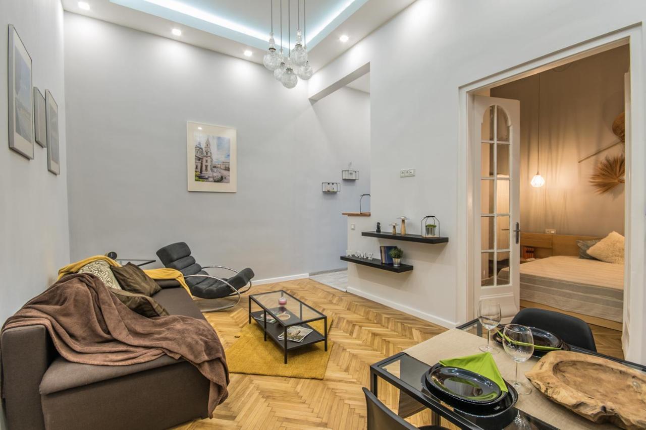 Semmihome Budapest Semmelweis Street מראה חיצוני תמונה