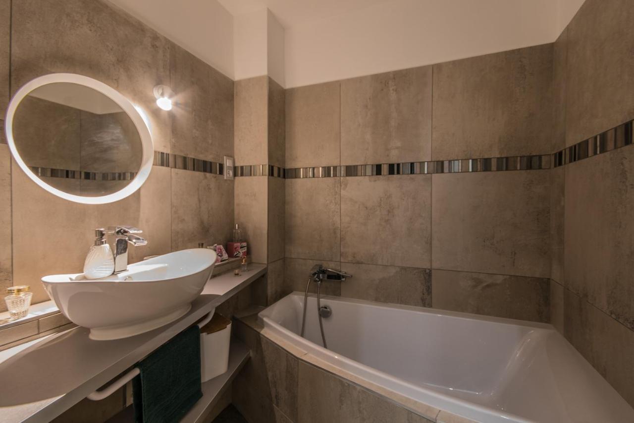 Semmihome Budapest Semmelweis Street מראה חיצוני תמונה