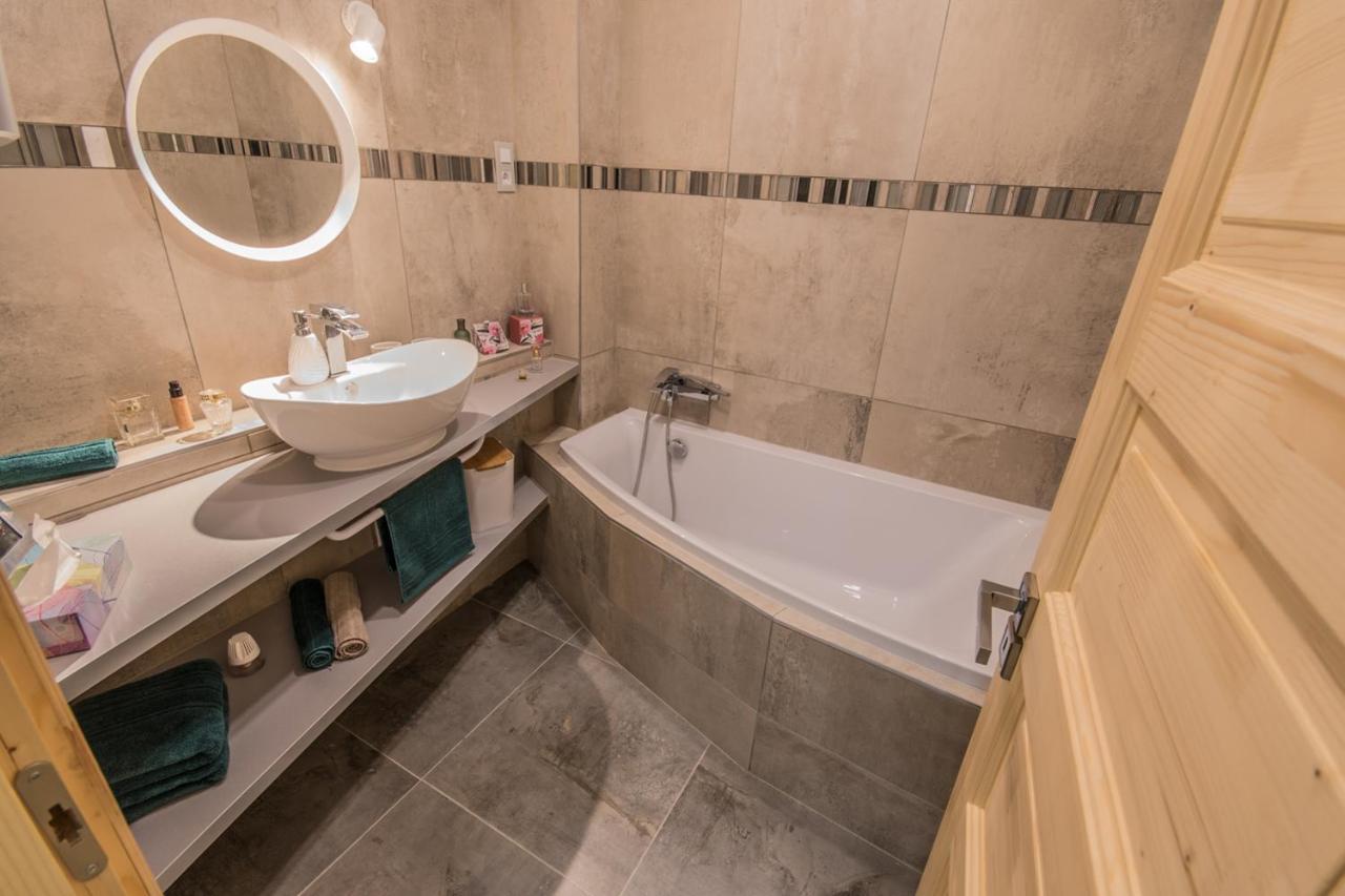 Semmihome Budapest Semmelweis Street מראה חיצוני תמונה