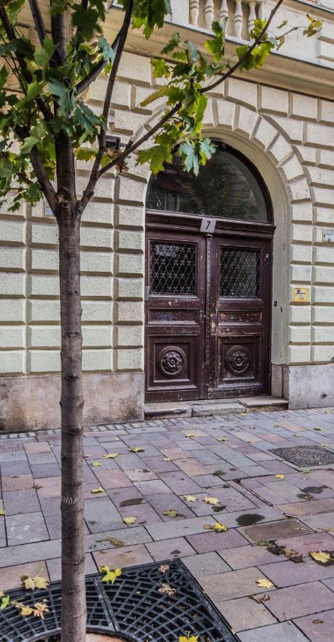 Semmihome Budapest Semmelweis Street מראה חיצוני תמונה